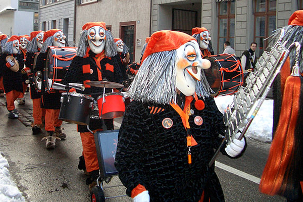 Basler_Fasnacht_2006_Schränz-Gritte_Sujetkostüm