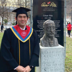 ใต้ฟ้ายงวิจิตร